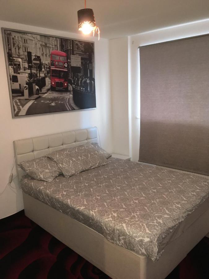 1 Bed Apt Near Canary Wharf London City Centre Экстерьер фото